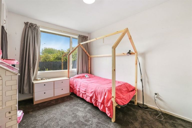 Photo of property in 570b Pages Road, Bexley, Christchurch, 8061