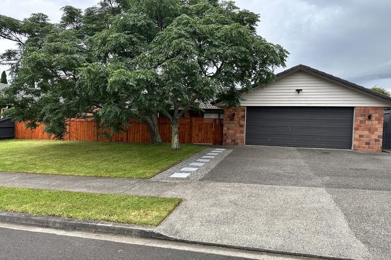 Photo of property in 18 Parkhaven Drive, Rosehill, Papakura, 2113