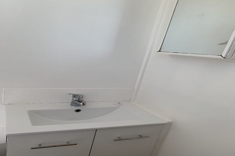 Photo of property in 1/204 Grove Road, Mayfair, Hastings, 4122