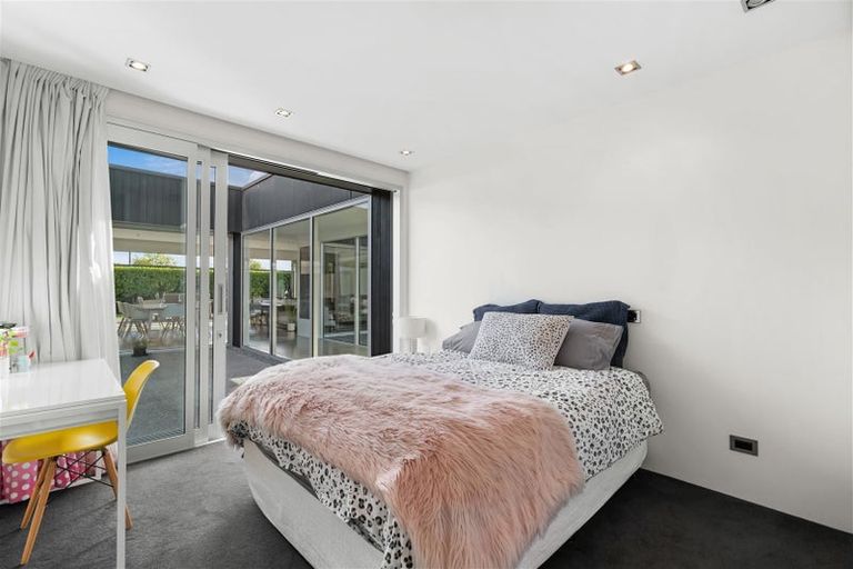 Photo of property in 41 Westpark Drive, Burnside, Christchurch, 8053