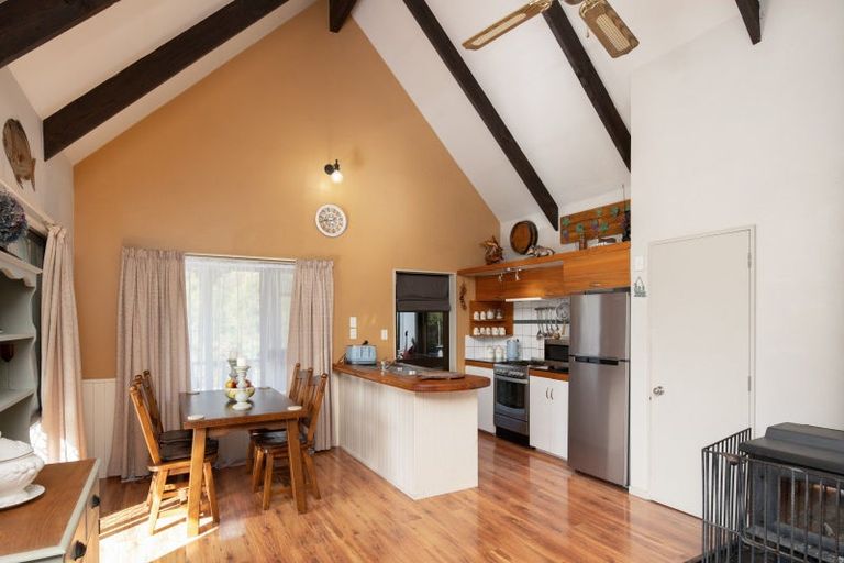 Photo of property in 17 Garden Terrace, Picton, 7220