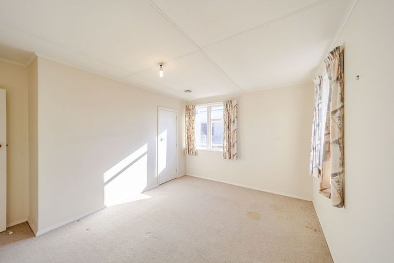 Photo of property in 11 Mclaren Crescent, Onekawa, Napier, 4110