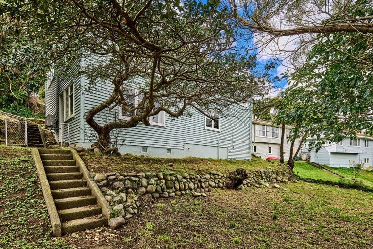 Photo of property in 14 Gloucester Street, Cannons Creek, Porirua, 5024