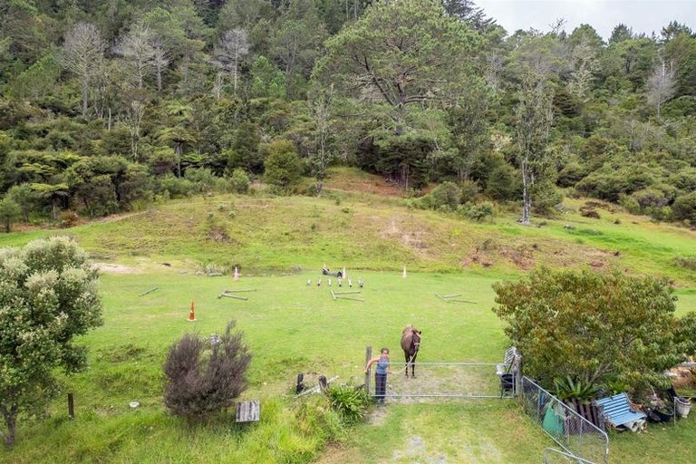 Photo of property in 896a Hikuai Settlement Road, Pauanui, Hikuai, 3579