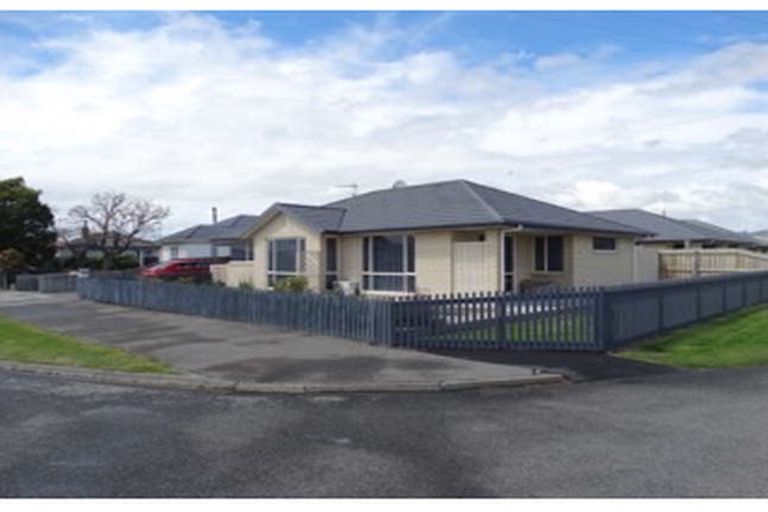 Photo of property in 19 Linton Street, Mayfield, Blenheim, 7201