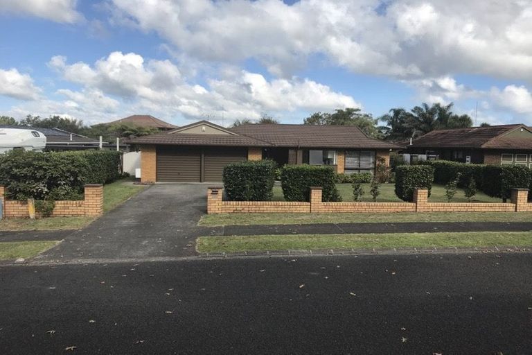 Photo of property in 5 Brockton Avenue, Conifer Grove, Takanini, 2112