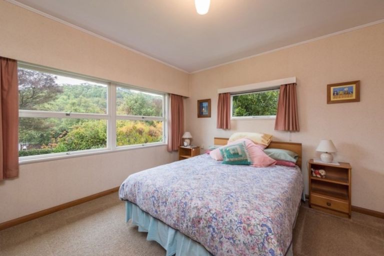 Photo of property in 37 Cawthron Crescent, Annesbrook, Nelson, 7011