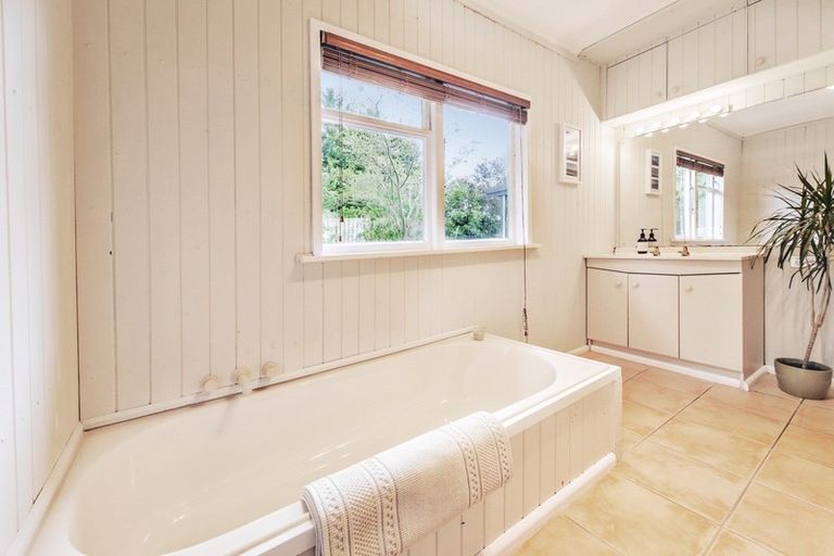 Photo of property in 51 Kings Avenue, Waikuku Beach, 7402