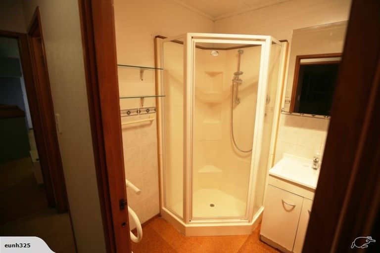 Photo of property in 16 Ransom Smyth Drive, Goodwood Heights, Auckland, 2105