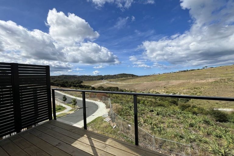 Photo of property in 5/23 Makomako Drive, Orewa, 0931