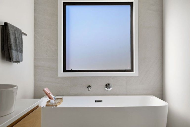 Photo of property in 4 Polperro Court, Jacks Point, Queenstown, 9371