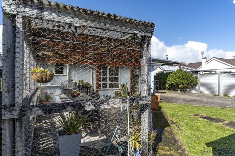 Photo of property in 200 High Street South, Carterton, 5713