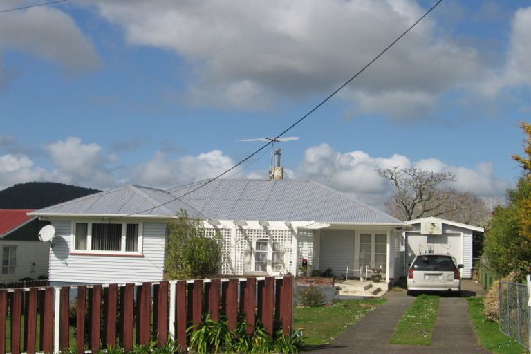 Photo of property in 22 View Street, Maungaturoto, 0520