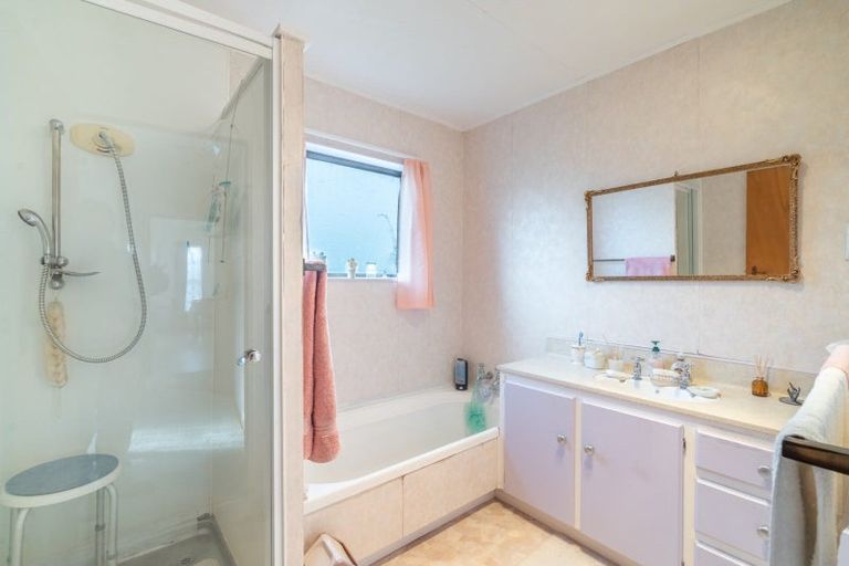 Photo of property in 8 Munro Street, Waikiwi, Invercargill, 9810