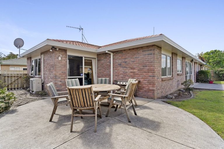 Photo of property in 35 Romana Crescent, Papamoa Beach, Papamoa, 3118