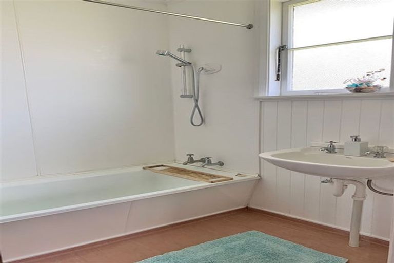 Photo of property in 71 Racecourse Road, Waipukurau, 4200