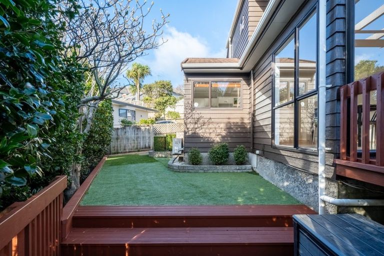 Photo of property in 12 Longmont Terrace, Churton Park, Wellington, 6037