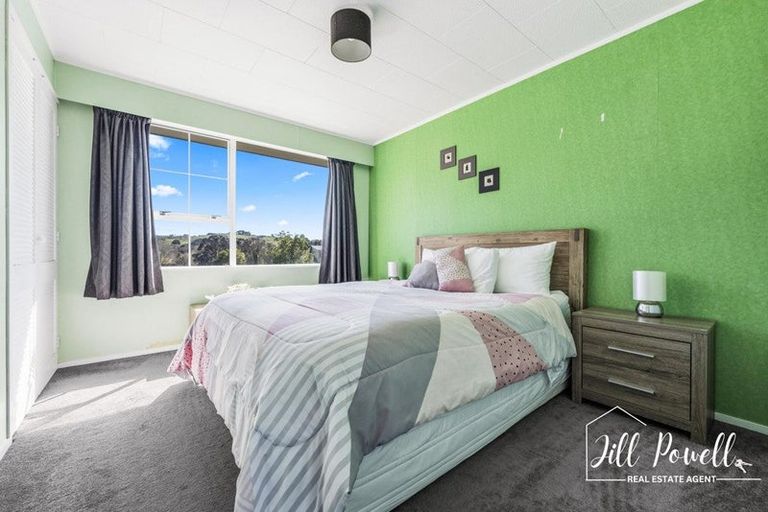 Photo of property in 10 View Street, Maungaturoto, 0520