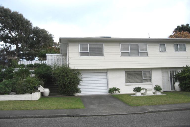 Photo of property in 4 Nola Avenue, Raumati Beach, Paraparaumu, 5032