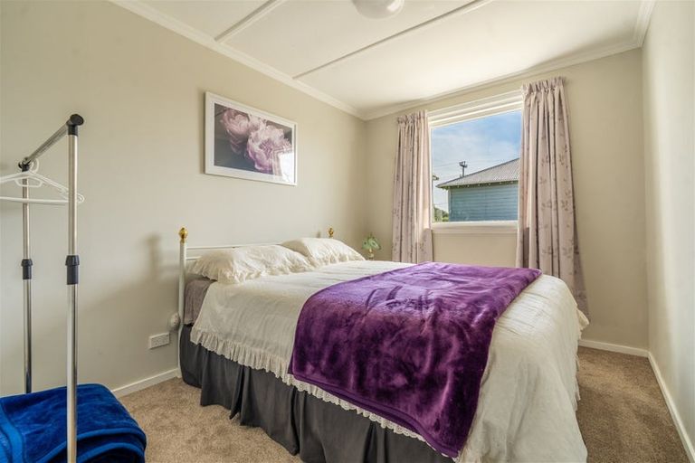 Photo of property in 25 Tokoiti Road, Milton, 9220