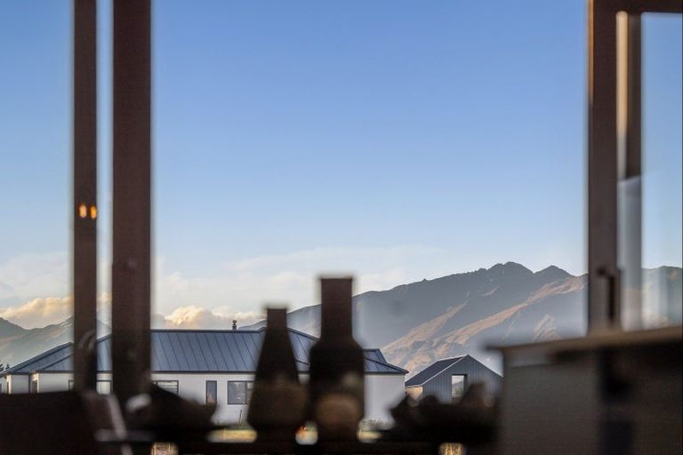 Photo of property in 11 Packer Road, Wanaka, 9382
