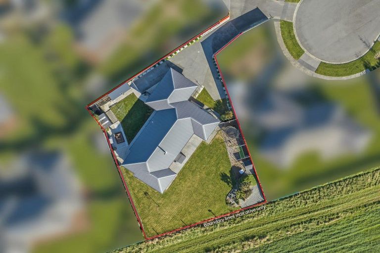 Photo of property in 9 Dundee Close, Darfield, 7510