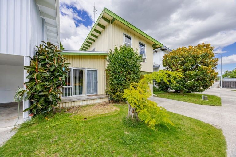 Photo of property in 1/51 Avenue Road, Greenmeadows, Napier, 4112