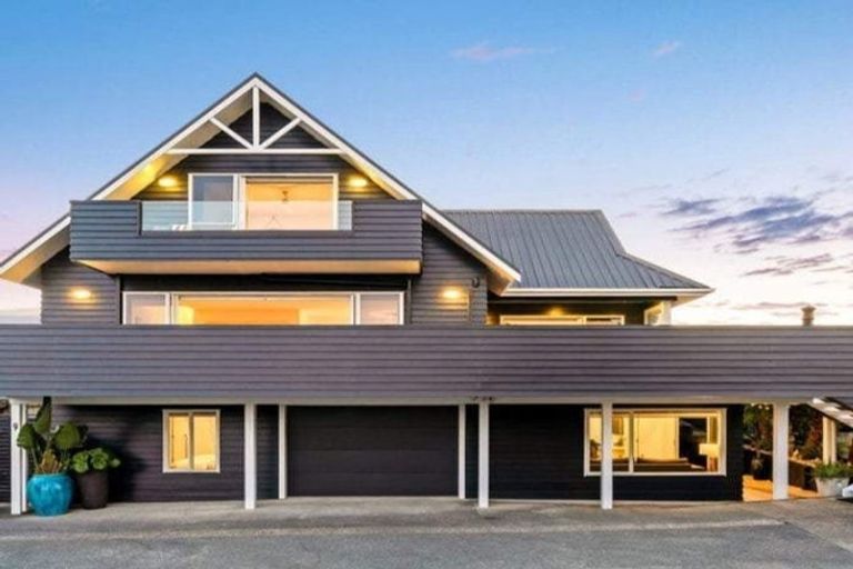 Photo of property in 11 Lagoon Way, Omaha, 0986