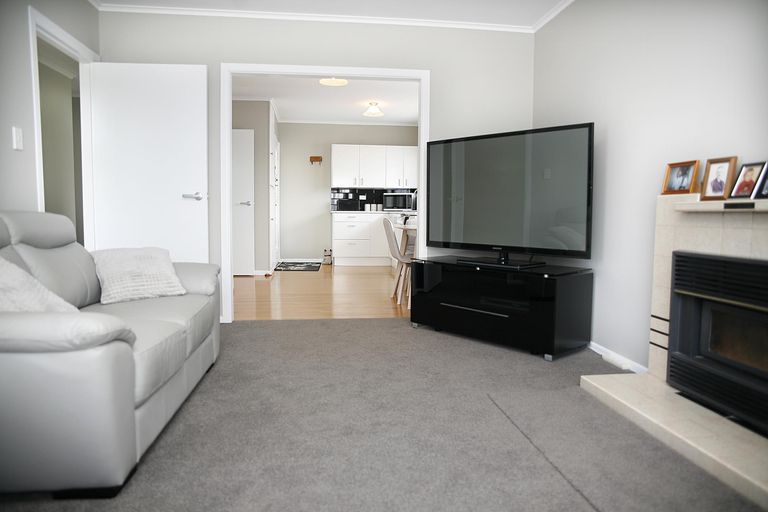 Photo of property in 39 Thompson Terrace, Manurewa, Auckland, 2102