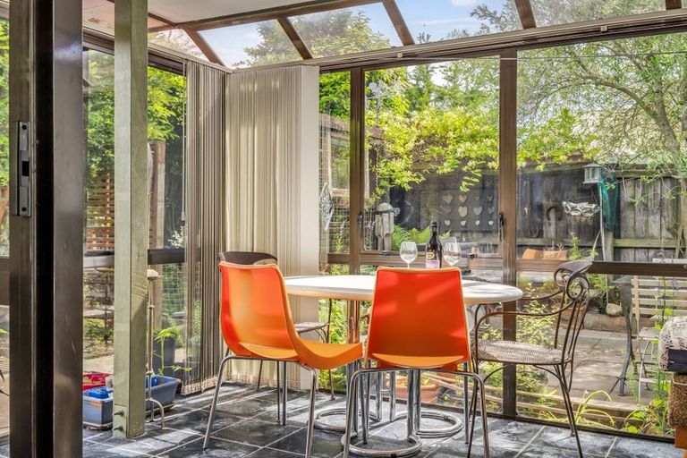 Photo of property in 2/56 Aorangi Road, Bryndwr, Christchurch, 8053