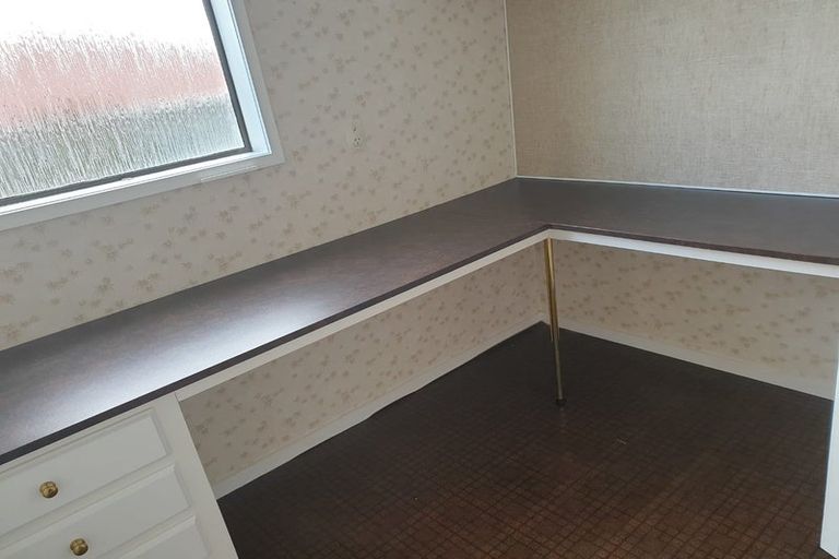 Photo of property in 32 Juniper Road, Sunnynook, Auckland, 0620