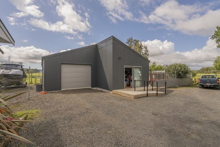 Photo of property in 142a Moewai Road, Whitianga, 3591