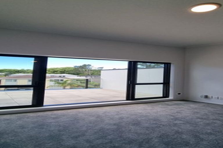 Photo of property in 23/11 Carlos Drive, Flat Bush, Auckland, 2016