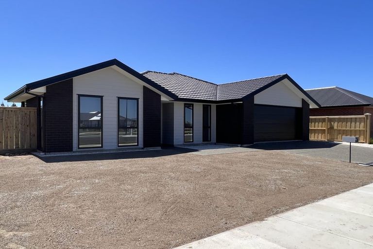 Photo of property in 89 Northmoor Boulevard, Rolleston, 7615