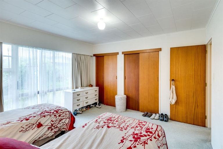 Photo of property in 22 Roskilda Crescent, Taradale, Napier, 4112