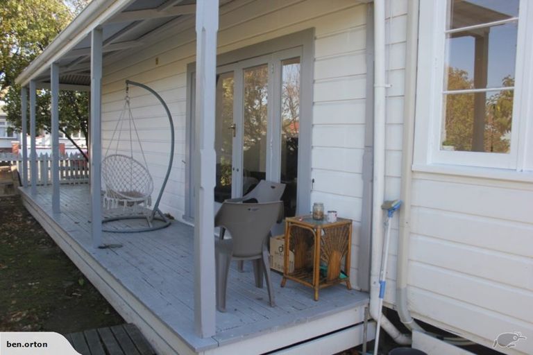 Photo of property in 423 Saint Aubyn Street West, Hastings, 4122