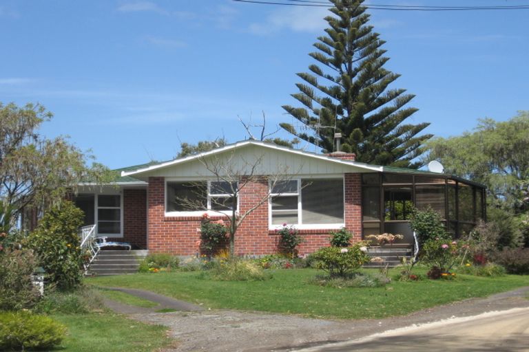 Photo of property in 13 Turere Place, Otamatea, Whanganui, 4501