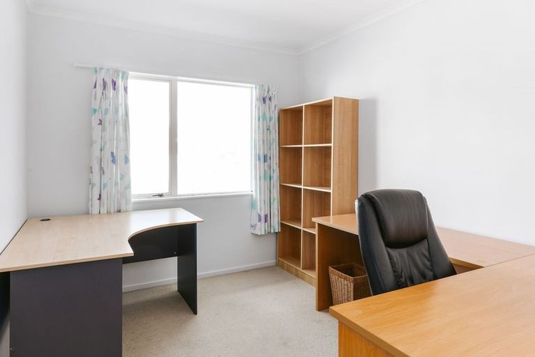 Photo of property in 4 Beach Grove, Omokoroa, 3114