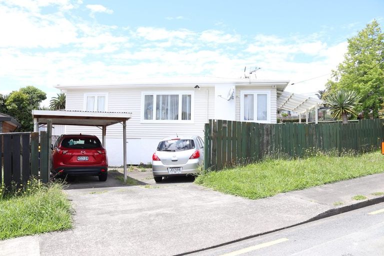 Photo of property in 1/44 College Road, Northcote, Auckland, 0627