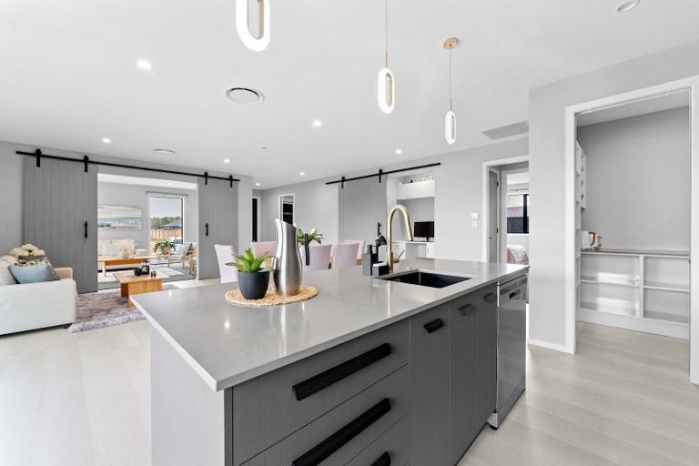 Photo of property in 5 Hauhake Terrace, Leamington, 3495