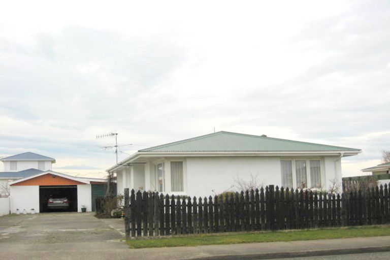 Photo of property in 246 Conyers Street, Strathern, Invercargill, 9812