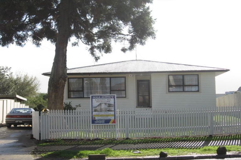 Photo of property in 21 Antrim Crescent, Otara, Auckland, 2023