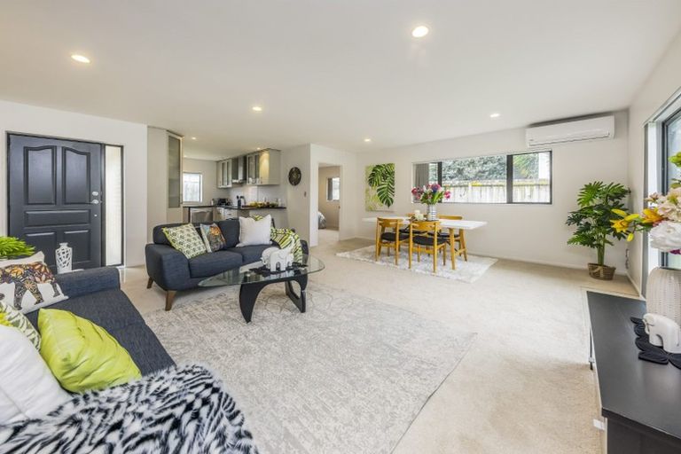 Photo of property in 9a Nogat Avenue, Papatoetoe, Auckland, 2024