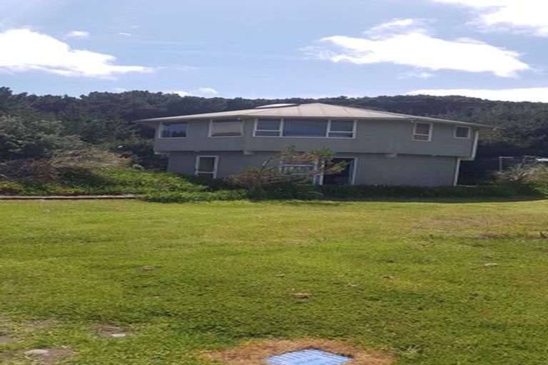 Photo of property in 4d Rangiuru Road, Otaki Beach, Otaki, 5512