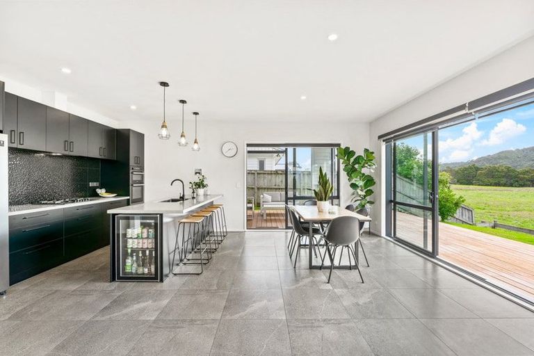 Photo of property in 23 Josh Road, Huapai, Kumeu, 0810