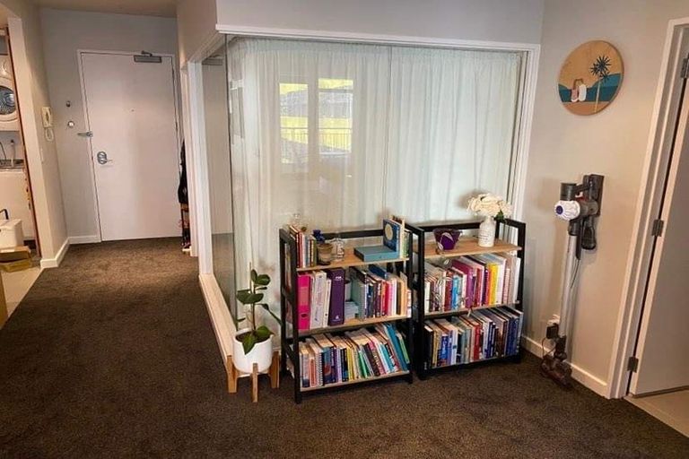 Photo of property in Kate Sheppard Apartments, 4h/42 Molesworth Street, Thorndon, Wellington, 6011