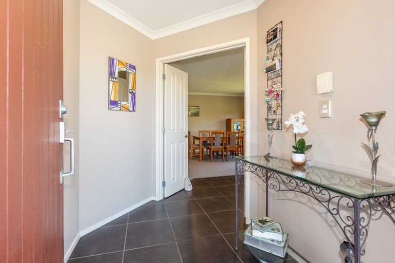 Photo of property in 9 Chenin Place, Greenmeadows, Napier, 4112