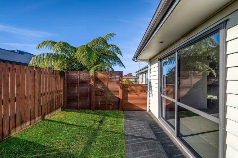 Photo of property in 40 Montague Grove, Stratford, 4332