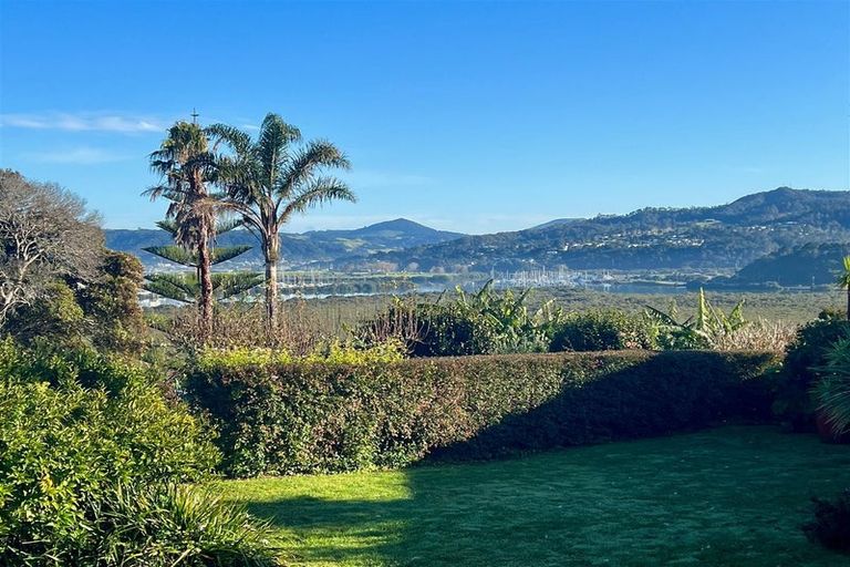 Photo of property in 6 George Point Road, Onerahi, Whangarei, 0110