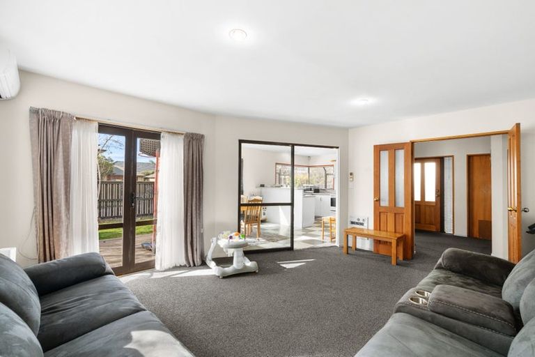 Photo of property in 1 Ryeland Avenue, Ilam, Christchurch, 8041